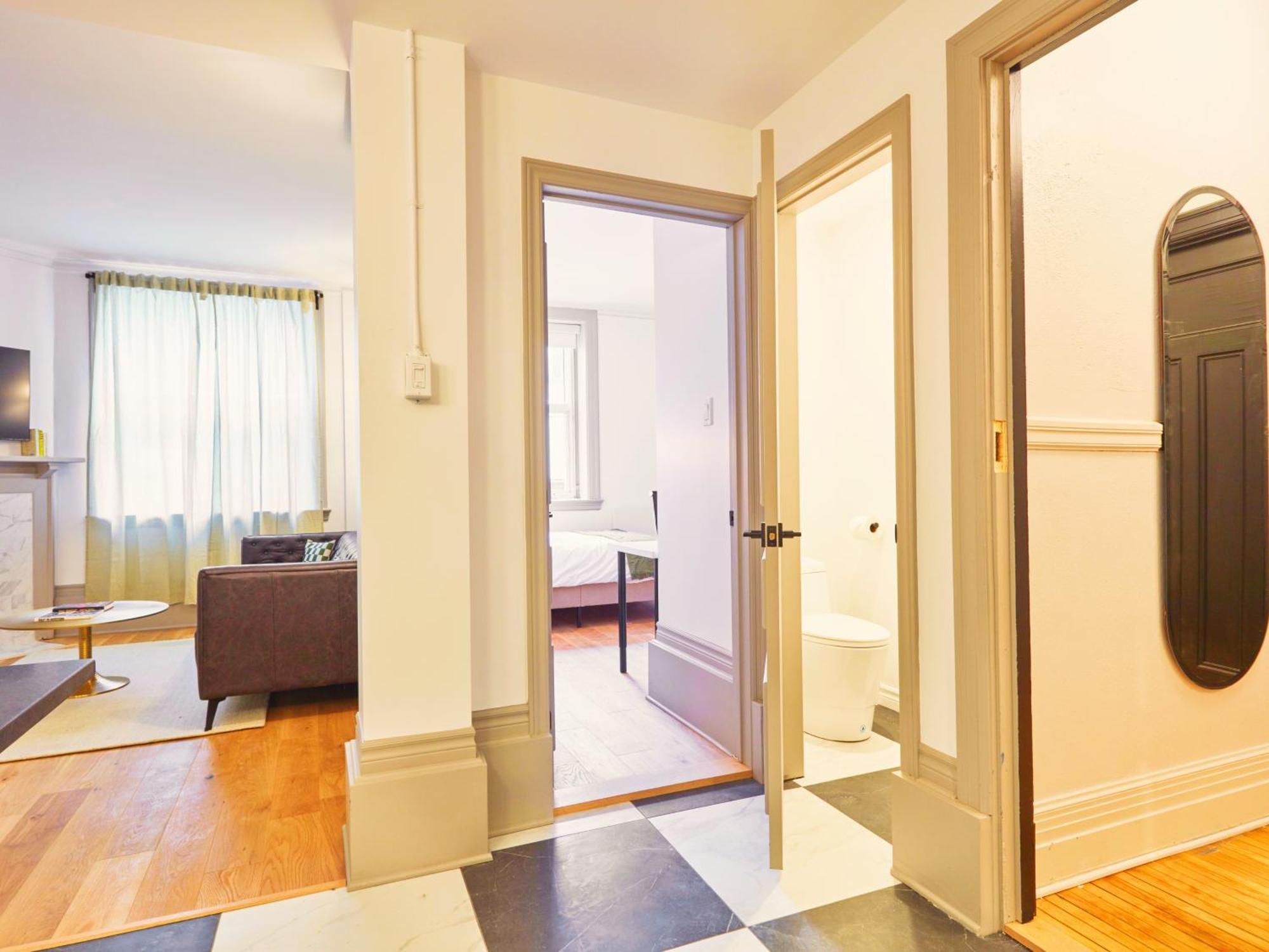 Ch-Apartments, Downtown Монреаль Номер фото